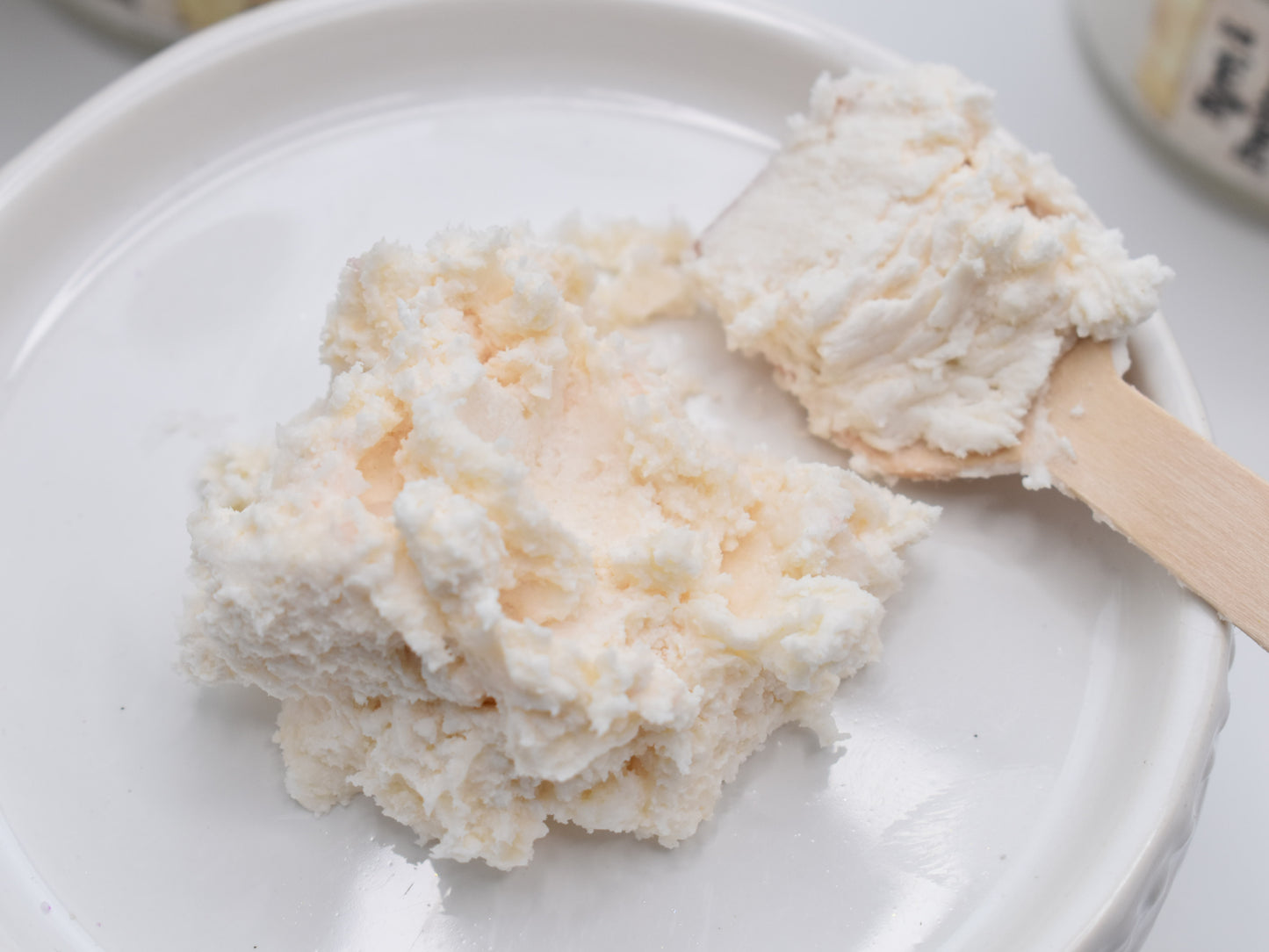 MYRRH & FRANKINCENSE SHIMMER Whipped Body Butter