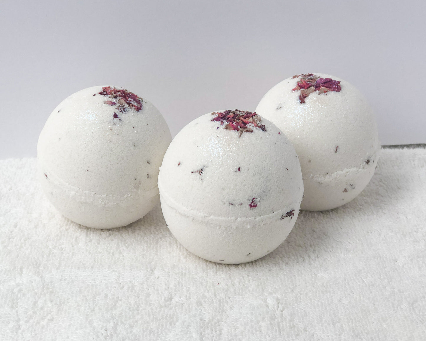 ROSE GARDEN Artisan Bomb with Organic Rose Petals