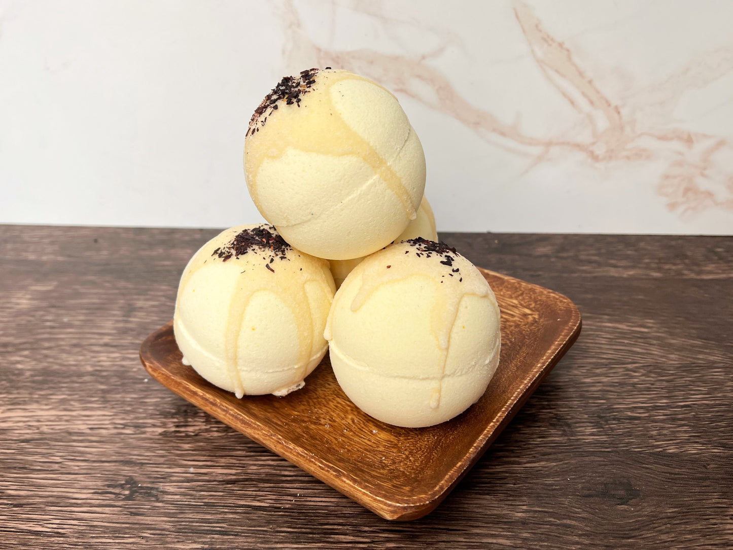 SWEET HIBISCUS & HONEY Artisan Bath Bomb